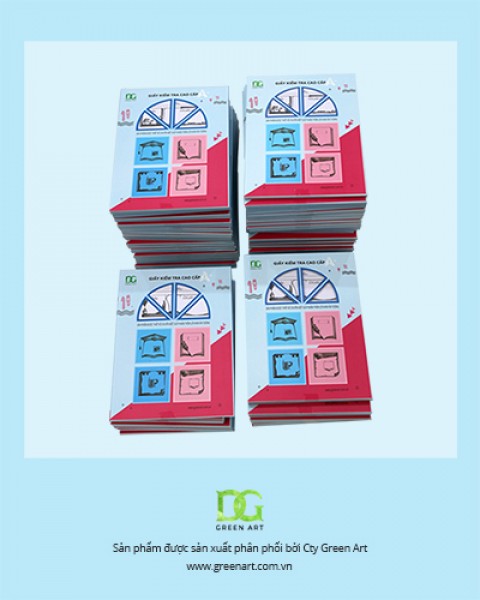 Giấy kiểm tra kẻ ngang - vẽ tay - hộp màu xanh hồng